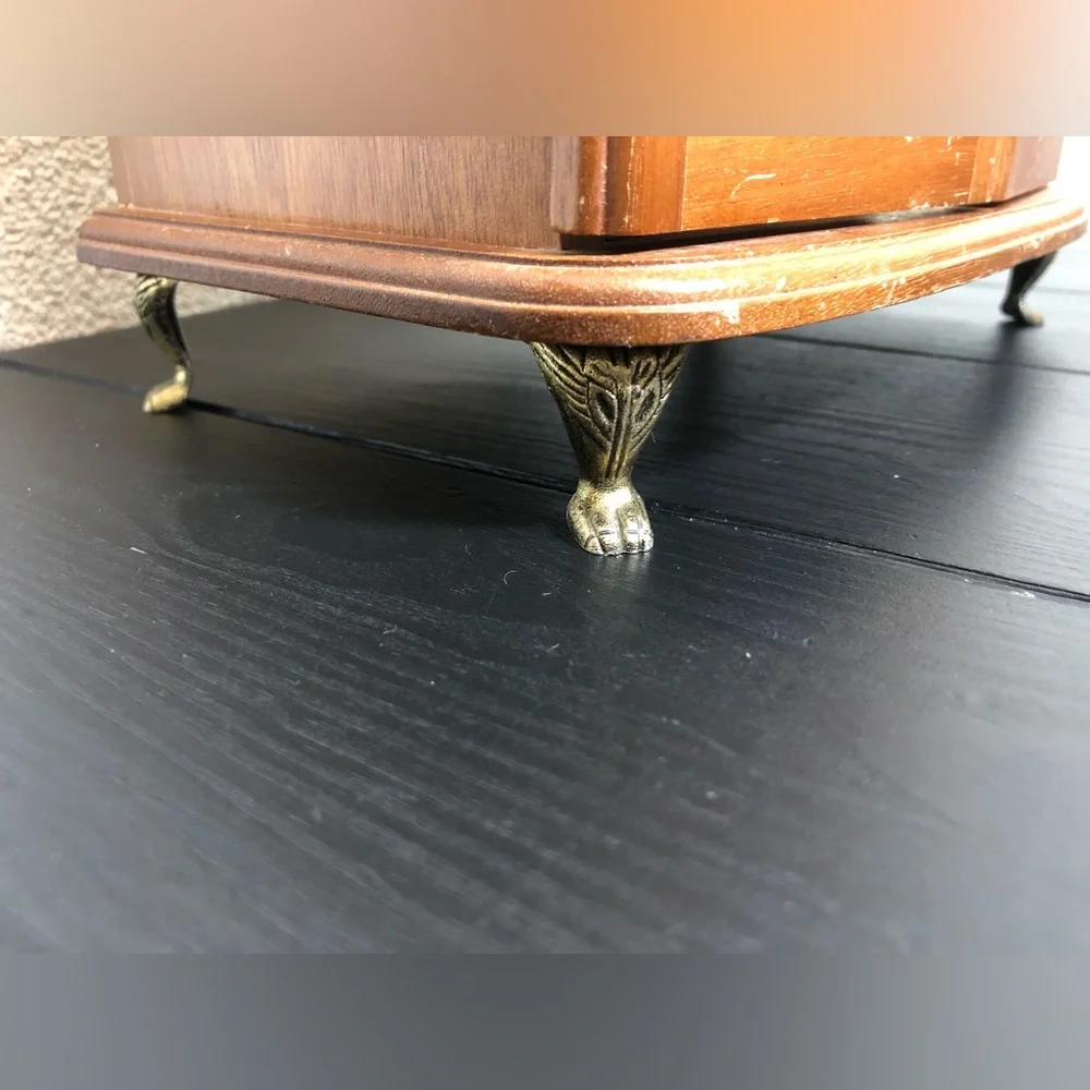 N/A classic wooden